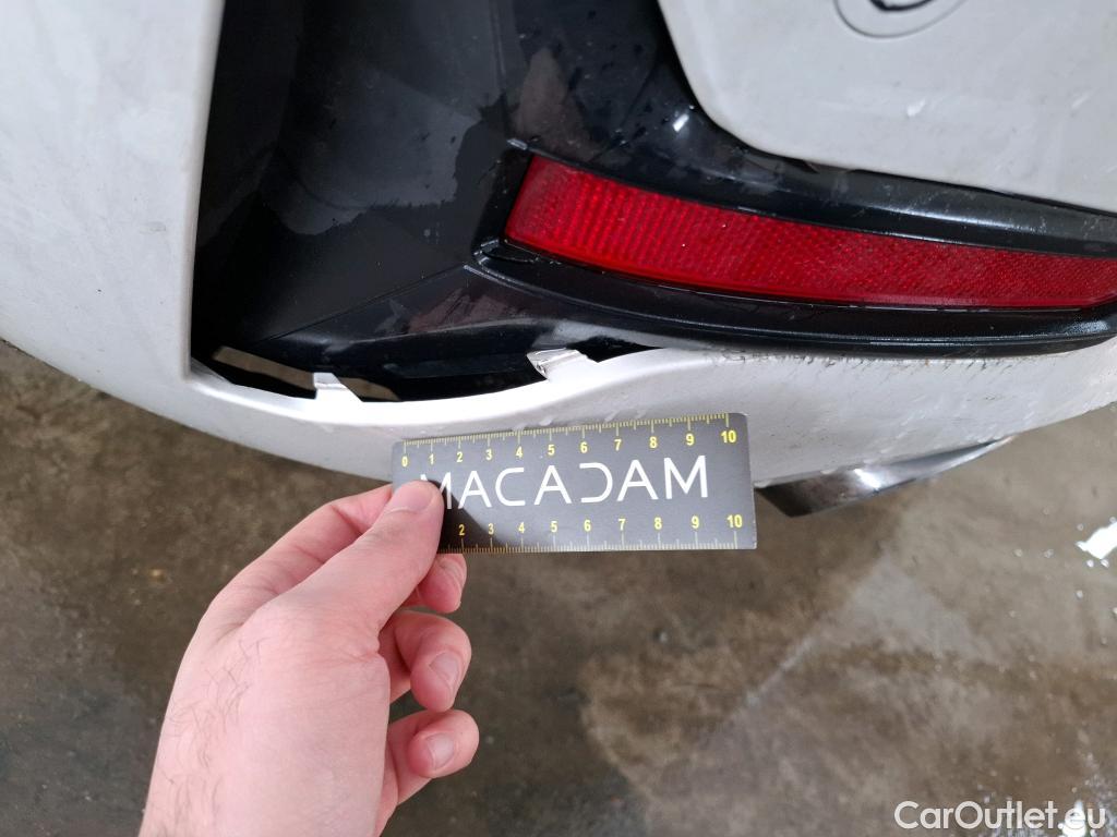  Bmw  Serie 3 BMW Série 3 Touring / 2019 / 5P / Break 320e 204ch Business Design BVA8 Hybride #45