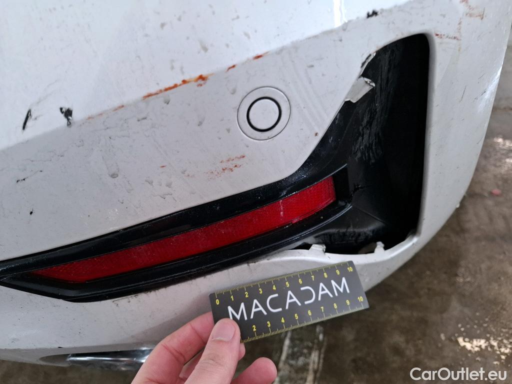  Bmw  Serie 3 BMW Série 3 Touring / 2019 / 5P / Break 320e 204ch Business Design BVA8 Hybride #34