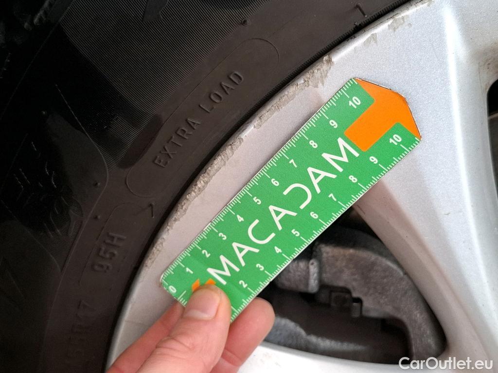  Bmw  Serie 2 BMW  Active Tourer  2018  5P  monospace 225xe Business Design Auto #11