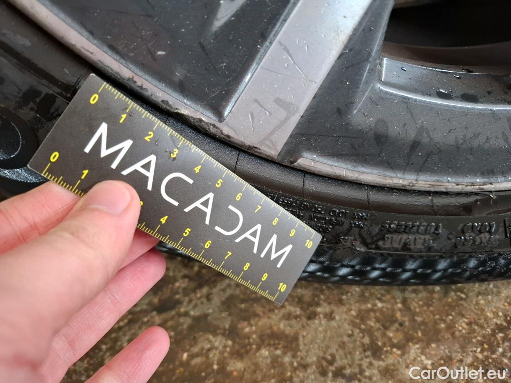  Bmw  Serie 3 BMW Série 3 Touring / 2019 / 5P / Break 320e 204ch Business Design BVA8 Hybride #13