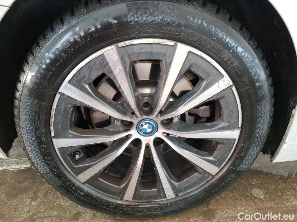  Bmw  Serie 3 BMW Série 3 Touring / 2019 / 5P / Break 320e 204ch Business Design BVA8 Hybride #23