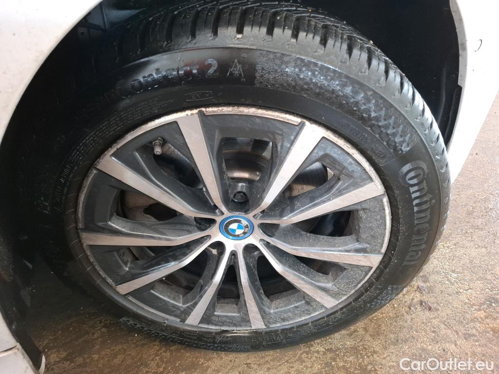  Bmw  Serie 3 BMW Série 3 Touring / 2019 / 5P / Break 320e 204ch Business Design BVA8 Hybride #26