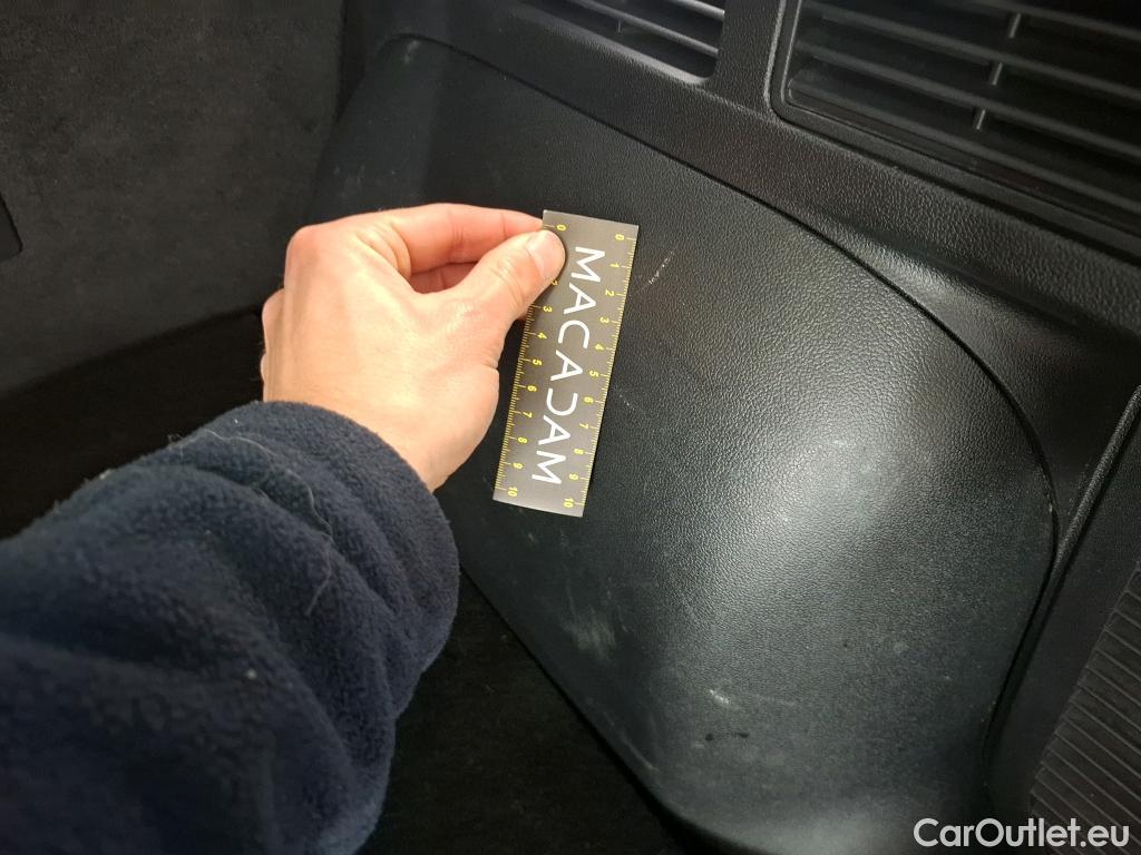  Ford  Kuga FORD  / 2019 / 5P / SUV 2.5 Dur 225 hybrid PHEV Pshift Titanium #40