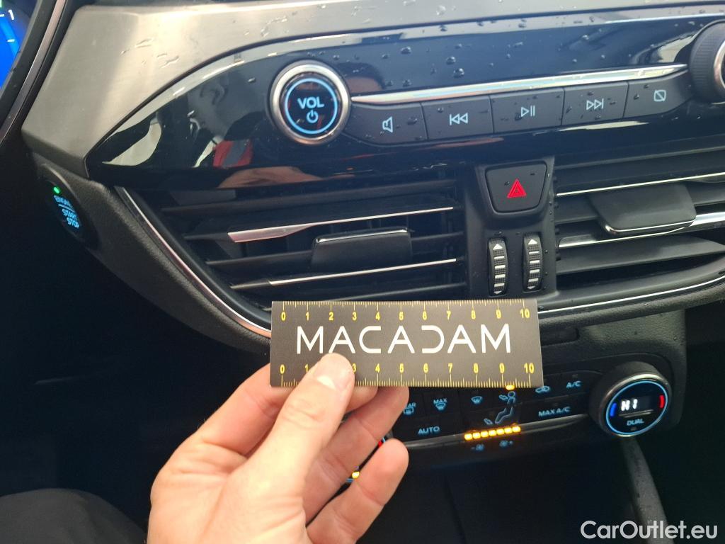  Ford  Kuga FORD  / 2019 / 5P / SUV 2.5 Dur 225 hybrid PHEV Pshift Titanium #12