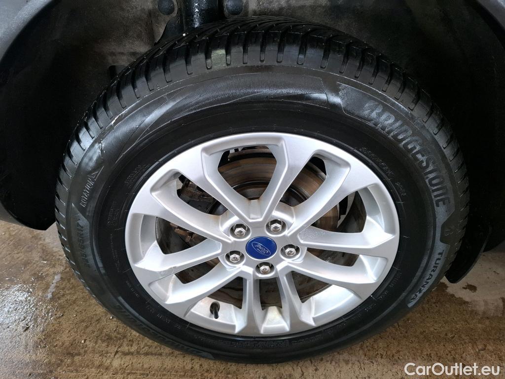  Ford  Kuga FORD  / 2019 / 5P / SUV 2.5 Dur 225 hybrid PHEV Pshift Titanium #31