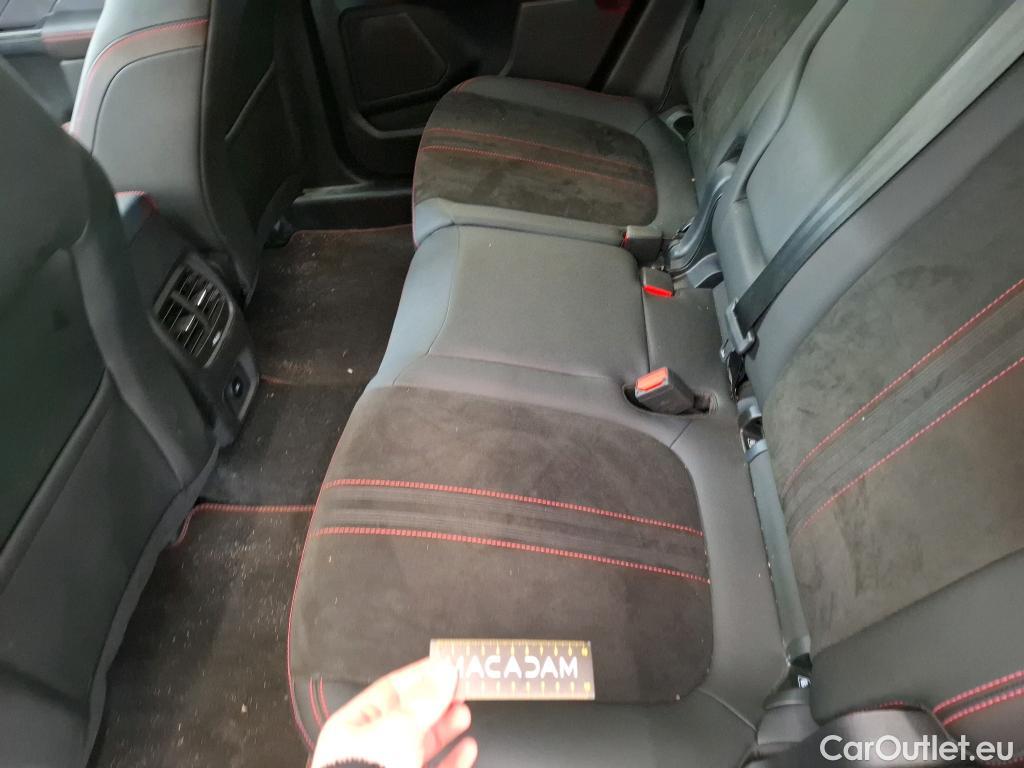  Ford  Kuga  Plug-In Hybrid ST-Line X 2.5 240CV BVAV E6d #9