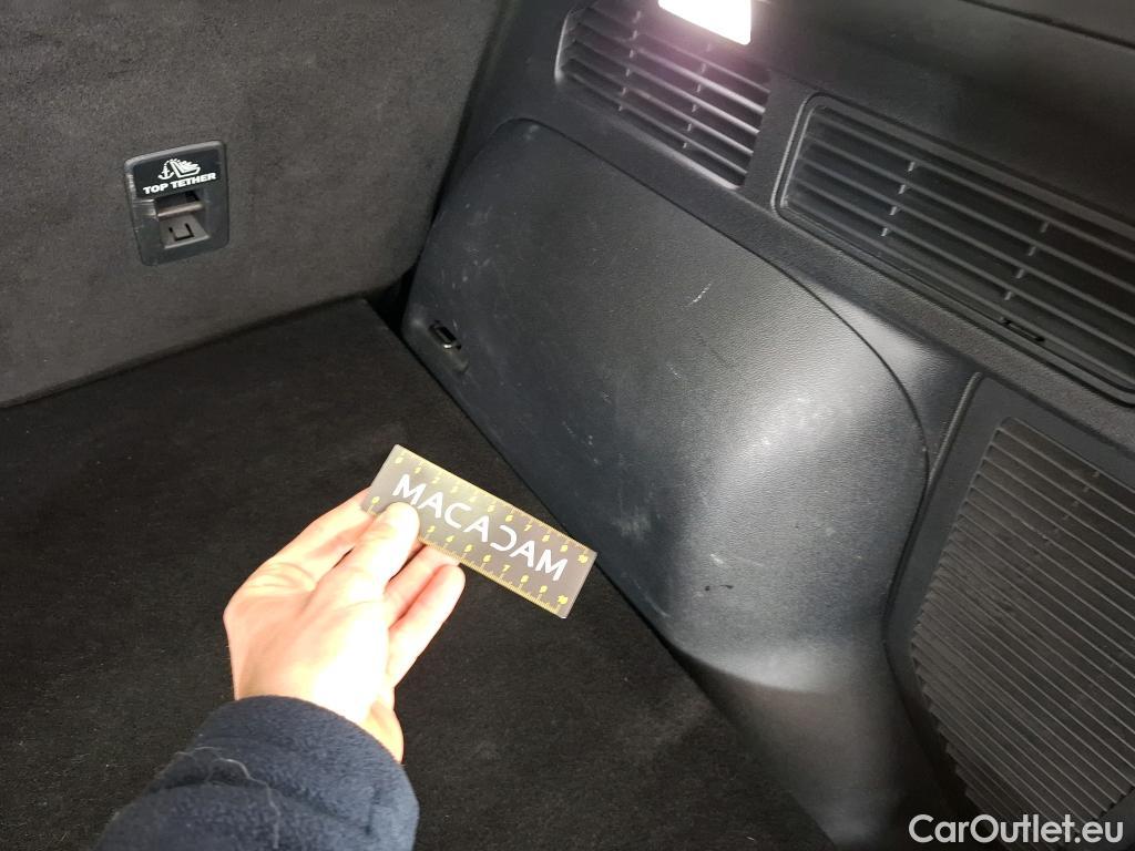  Ford  Kuga FORD  / 2019 / 5P / SUV 2.5 Dur 225 hybrid PHEV Pshift Titanium #38