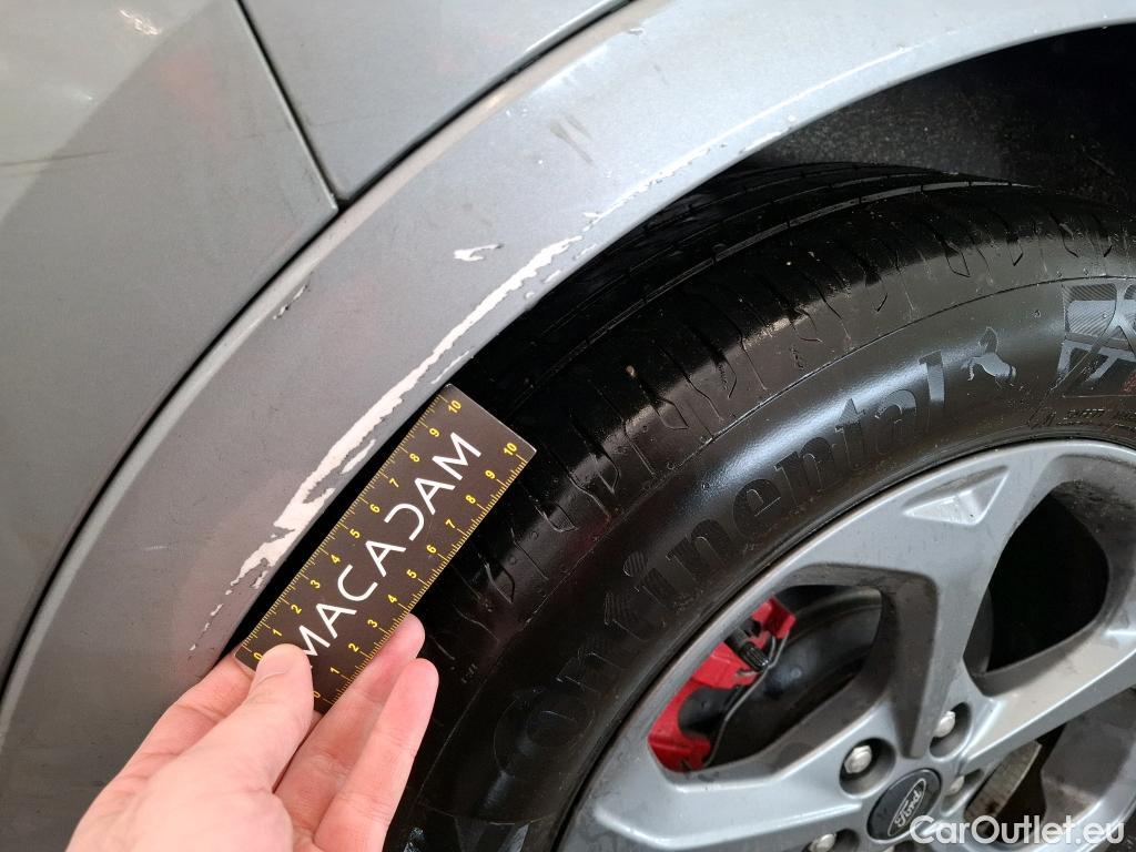  Ford  Kuga  Plug-In Hybrid ST-Line X 2.5 240CV BVAV E6d #6