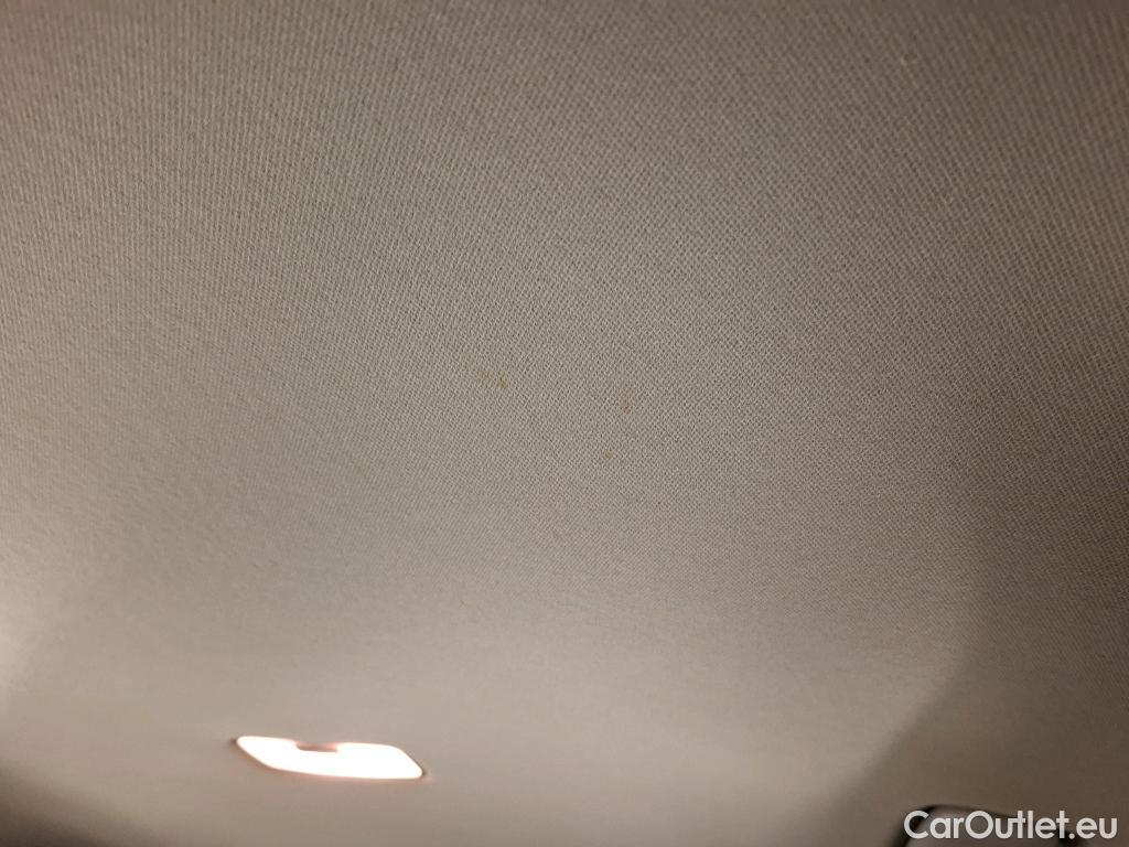  Hyundai  Konna HYUNDAI Kona / 2017 / 5P / SUV ELECTRIQUE 39 kWh 136 ch Intuitive #22