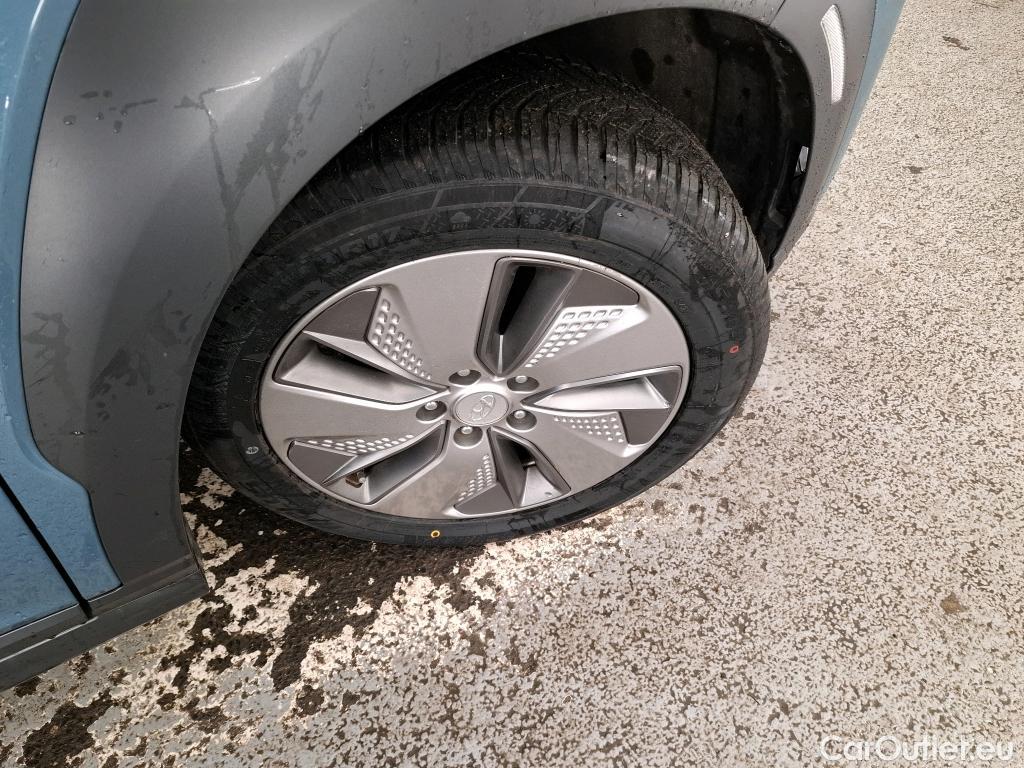  Hyundai  Konna HYUNDAI Kona / 2017 / 5P / SUV ELECTRIQUE 39 kWh 136 ch Intuitive #23