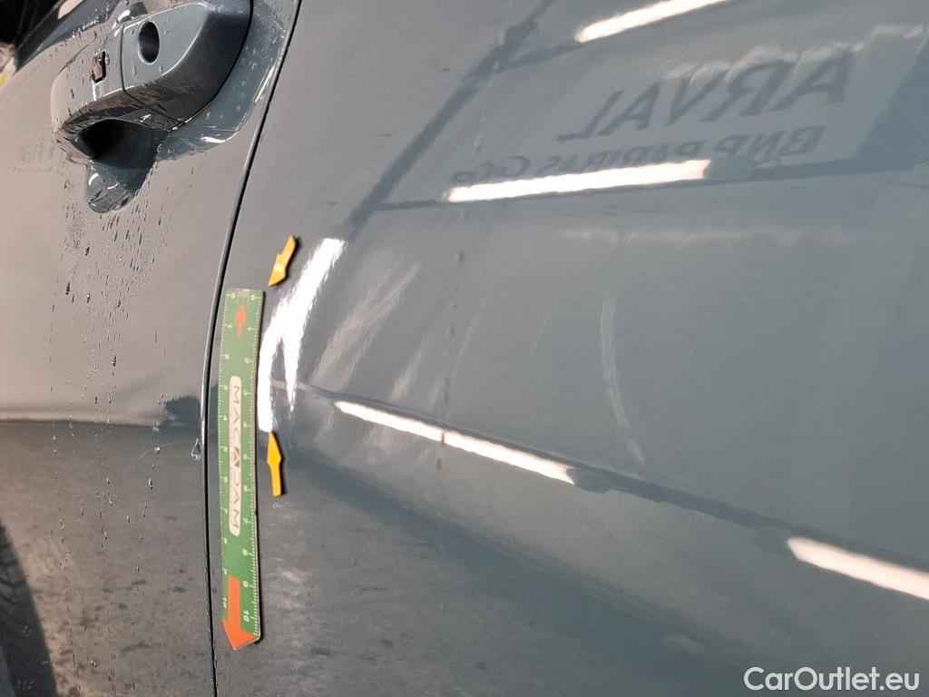  Hyundai  Konna HYUNDAI Kona / 2017 / 5P / SUV ELECTRIQUE 39 kWh 136 ch Intuitive #15