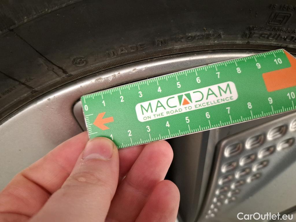  Hyundai  Konna HYUNDAI Kona / 2017 / 5P / SUV ELECTRIQUE 39 kWh 136 ch Intuitive #11