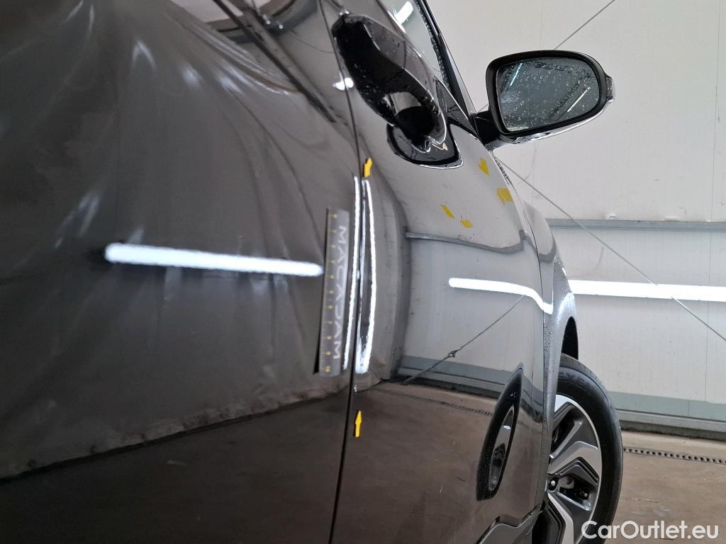  Hyundai  Konna Kona Business Hybrid 2WD 1.6 GDI 140CV BVA6 E6d #2