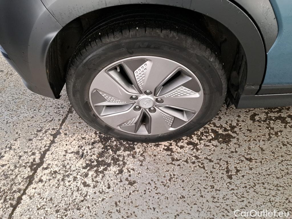  Hyundai  Konna HYUNDAI Kona / 2017 / 5P / SUV ELECTRIQUE 39 kWh 136 ch Intuitive #8