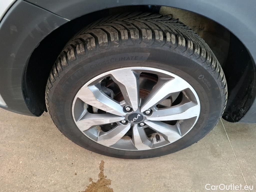  KIA  STONIC KIA  / 2020 / 5P / SUV 1.0 T-GDI 120 MHEV ACTIVE BUSI #15