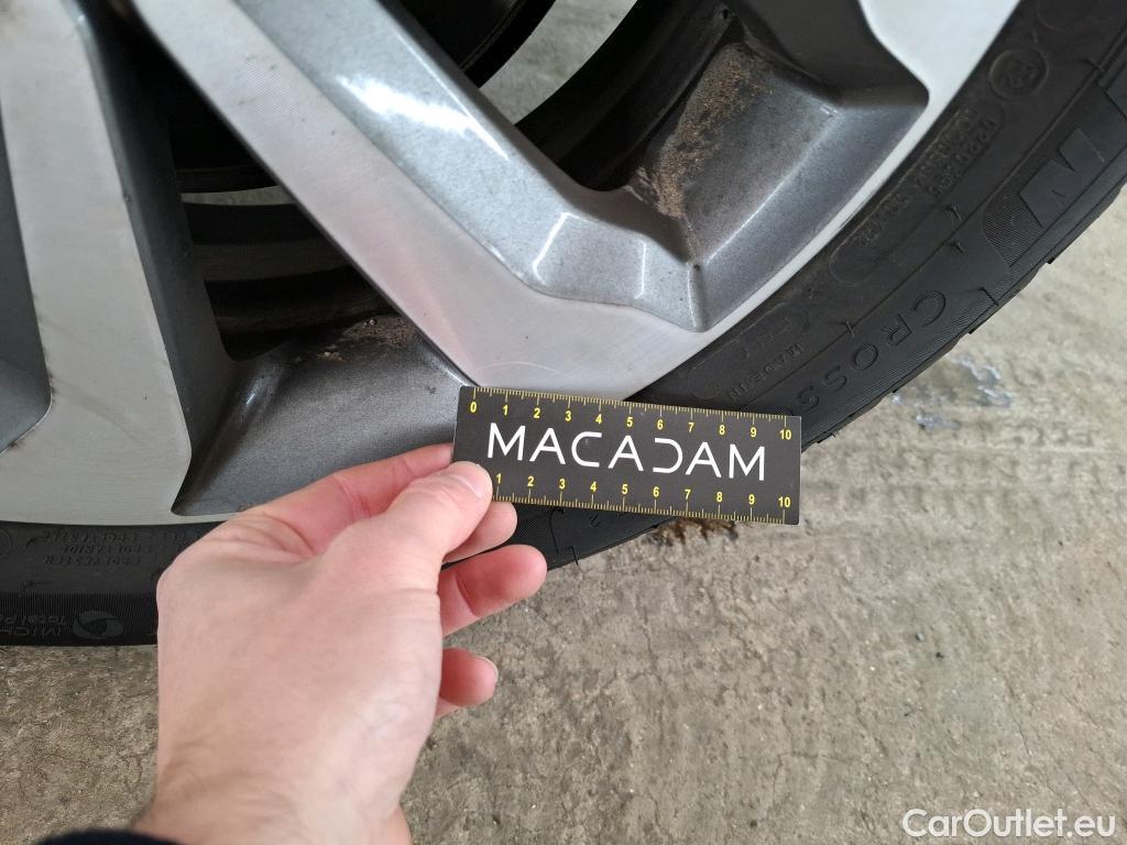  KIA  STONIC KIA  / 2020 / 5P / SUV 1.0 T-GDI 120 MHEV ACTIVE BUSI #30