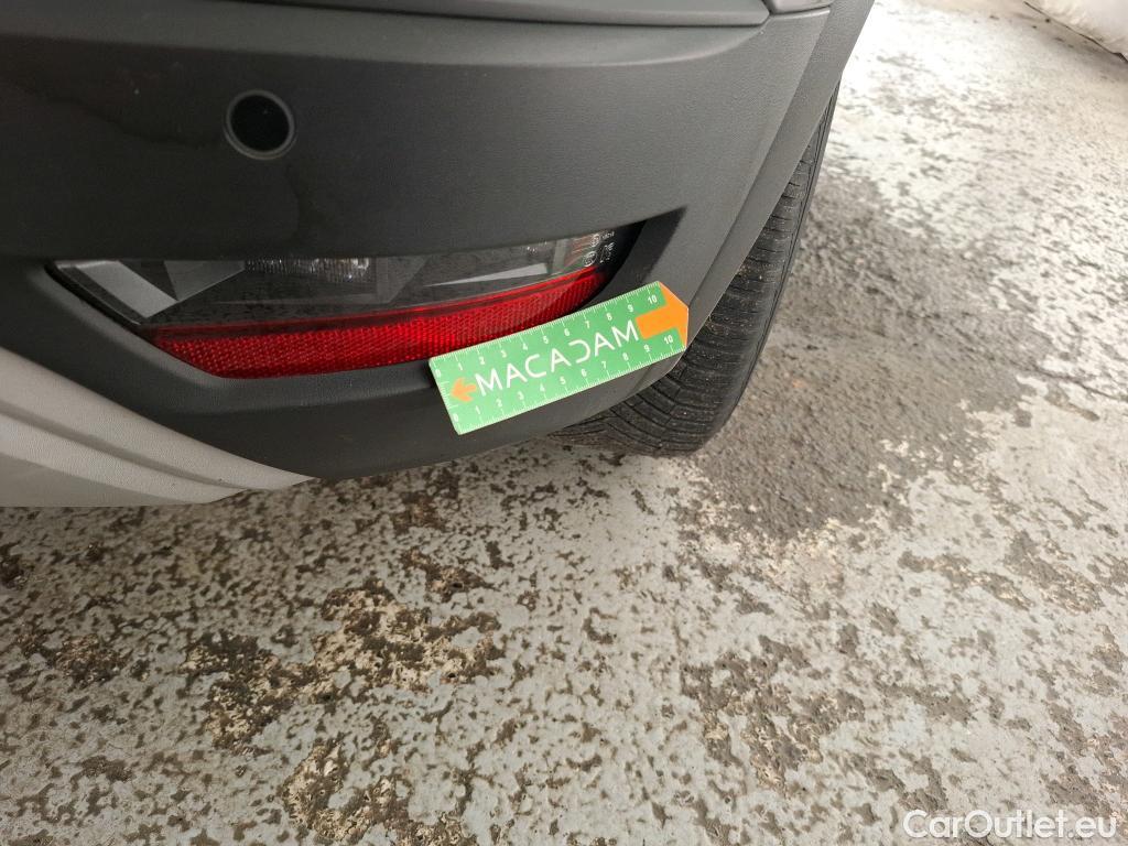  Renault  Captur  II Evolution 1.6 E-TECH Hybrid 145CV BVA6 E6d #18