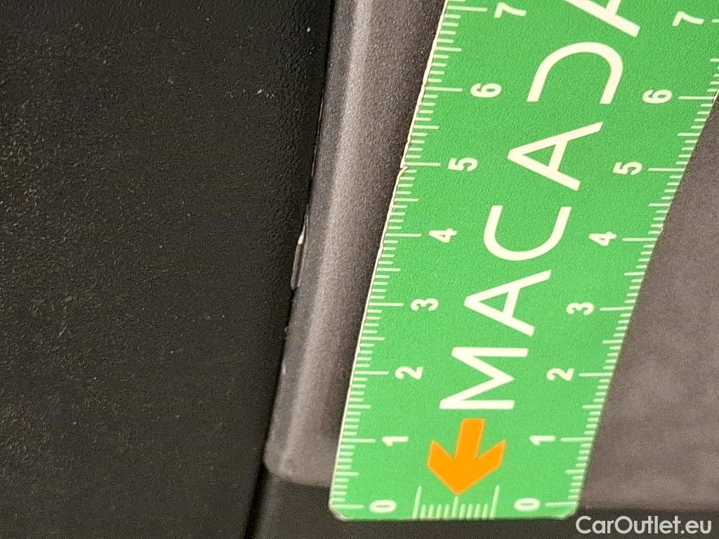  Renault  Captur  II Evolution 1.6 E-TECH Hybrid 145CV BVA6 E6d #10