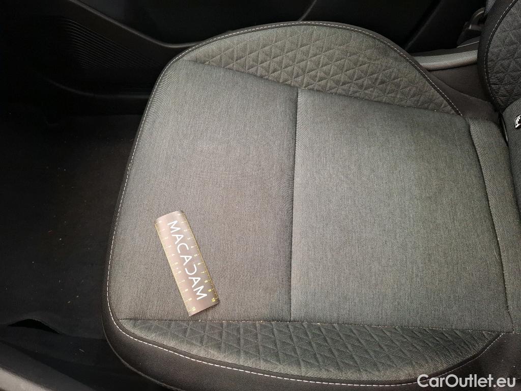  Renault  Captur RENAULT  / 2019 / 5P / SUV Business E-Tech hybride rechargeable 160 #51