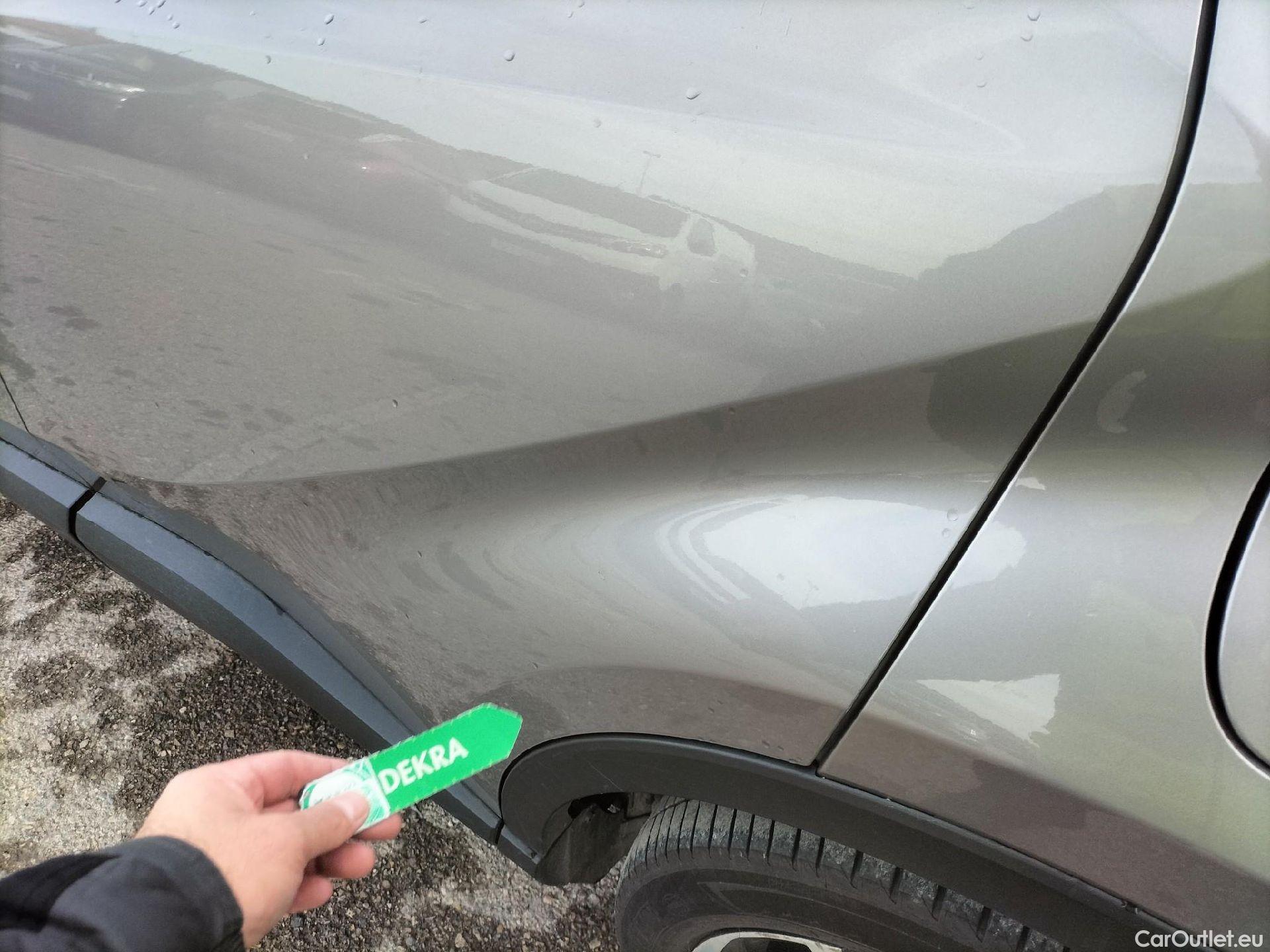  Toyota  C-HR TOYOTA  / 2016 / 5P / todoterreno 1.8 125H Advance (CX) #25