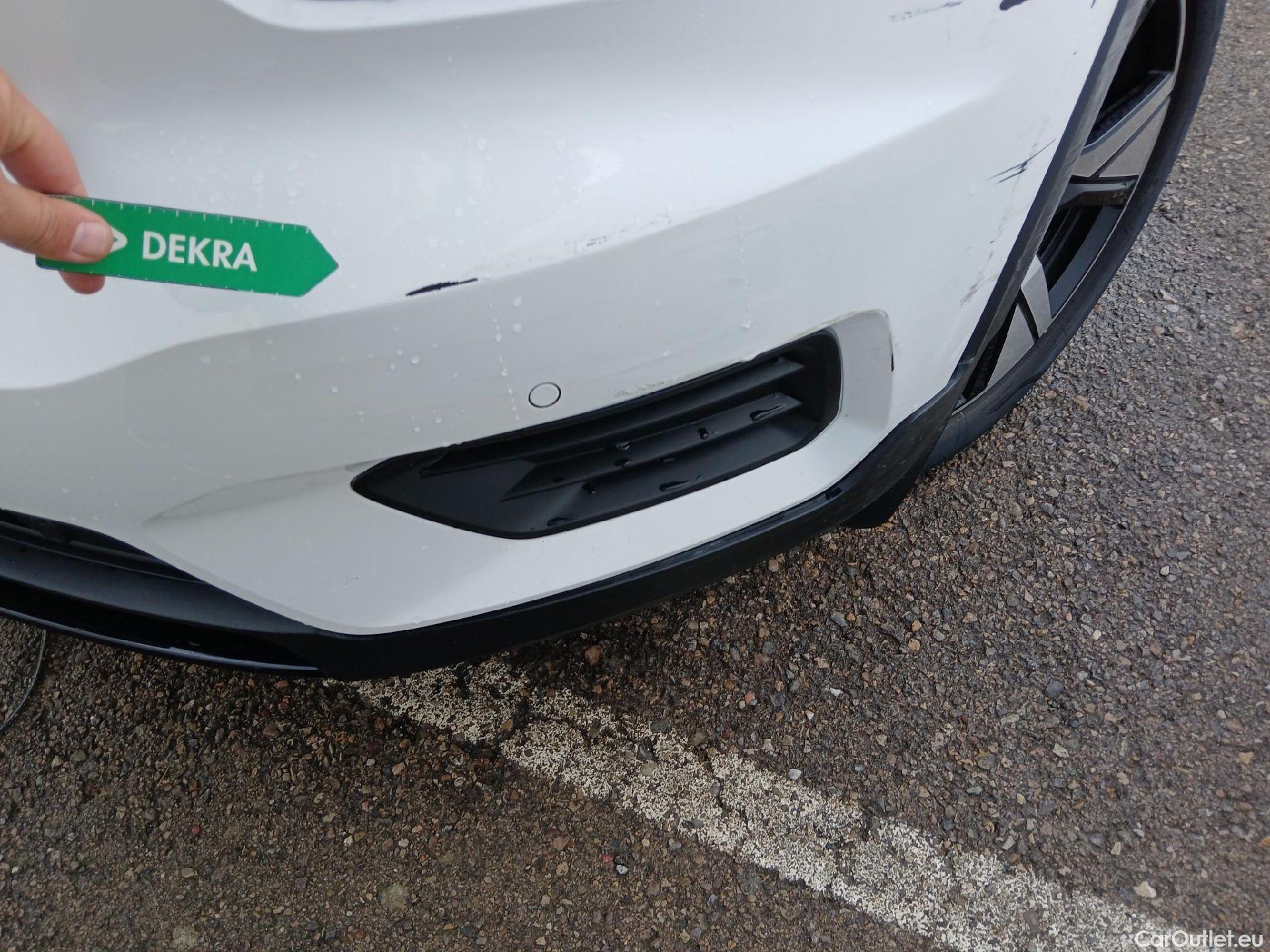  Volvo  XC 40 VOLVO XC40 / 2017 / 5P / todoterreno 1.5 T5 Twin Recharge R-Design Auto #10