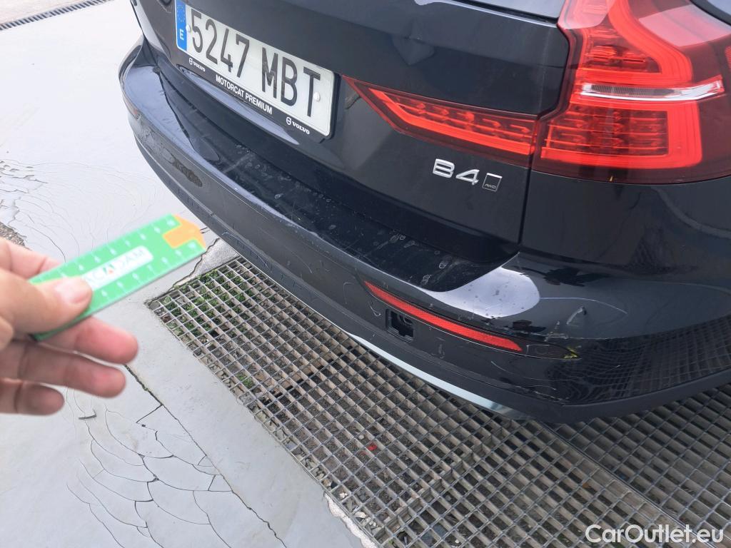  Volvo  V60 VOLVO  Cross Country / 2018 / 5P /  2.0 B4 (D) AWD C.C Core Auto #27