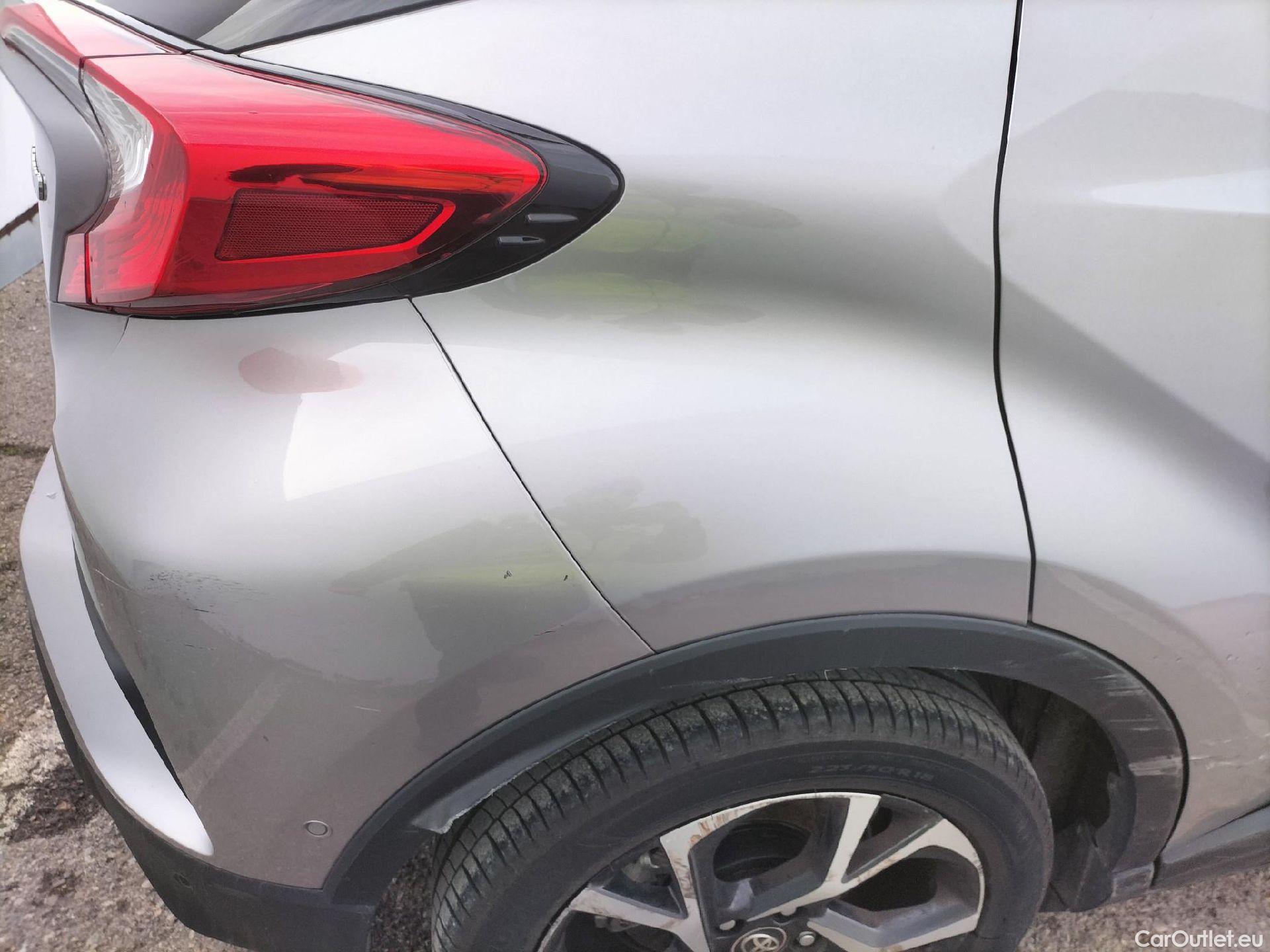  Toyota  C-HR TOYOTA  / 2016 / 5P / todoterreno 1.8 125H Advance (CX) #47