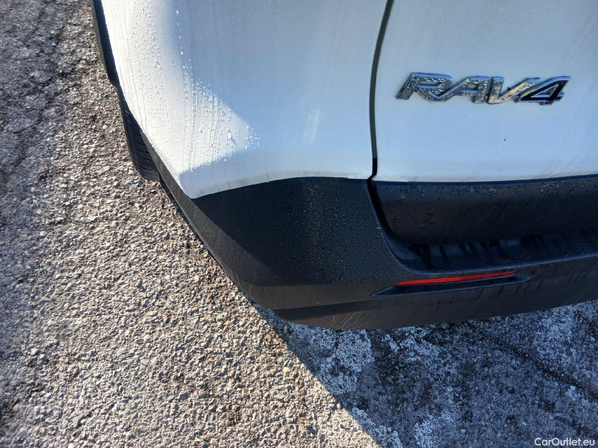  Toyota  RAV4 TOYOTA  / 2018 / 5P / todoterreno 2.5l 220H Business #6