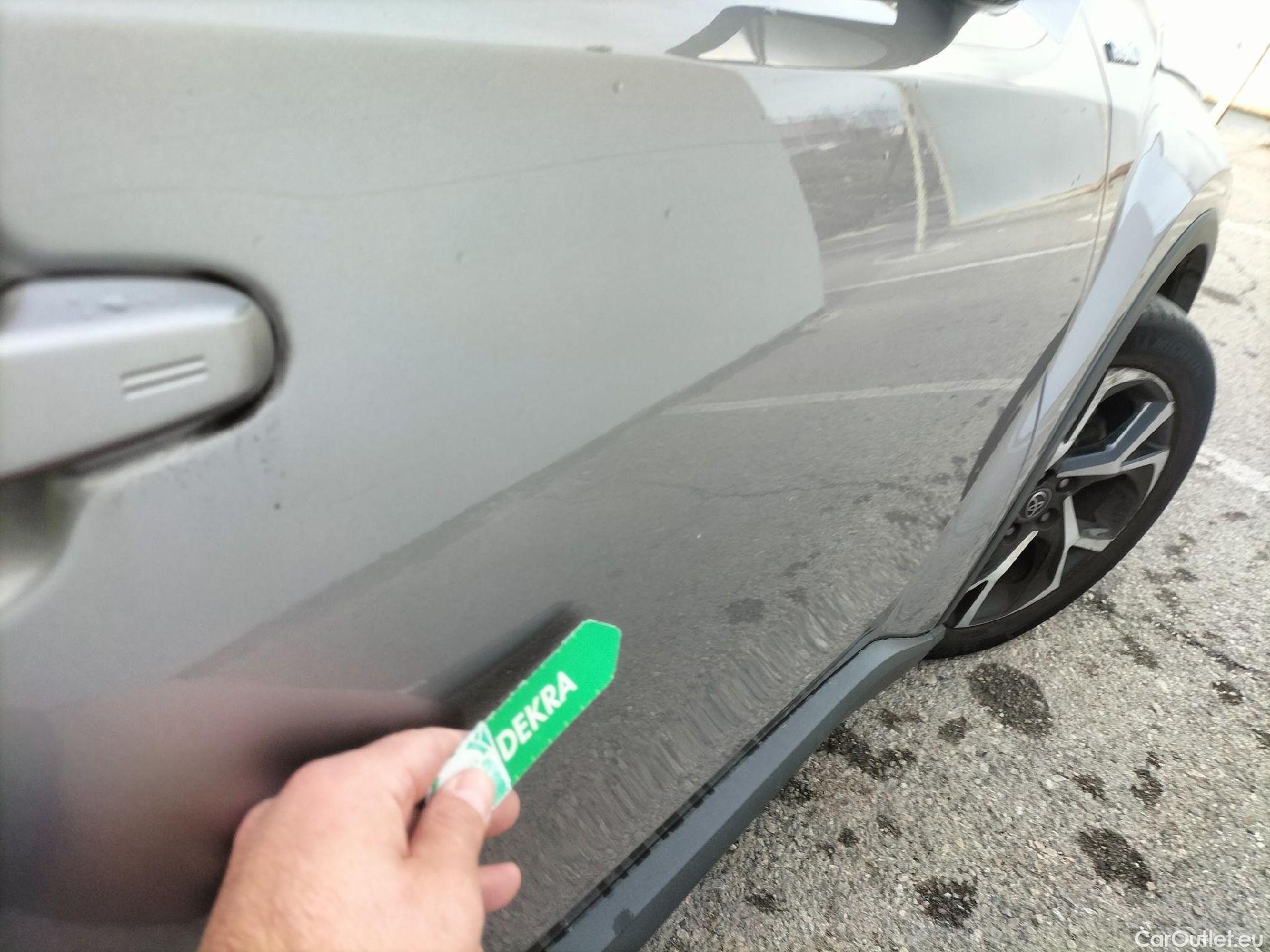  Toyota  C-HR TOYOTA  / 2016 / 5P / todoterreno 1.8 125H Advance (CX) #59