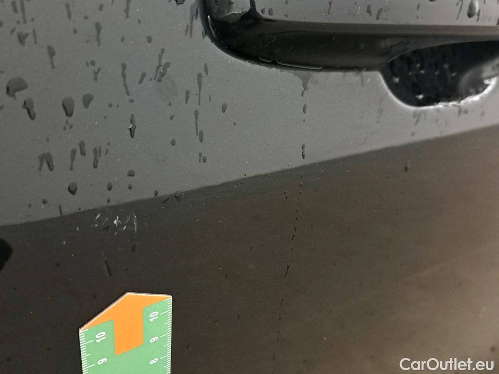  Ford  Focus FORD  / 2018 / 5P / berlina con portón 1.0 Ecoboost 92kW Trend+ Auto #22