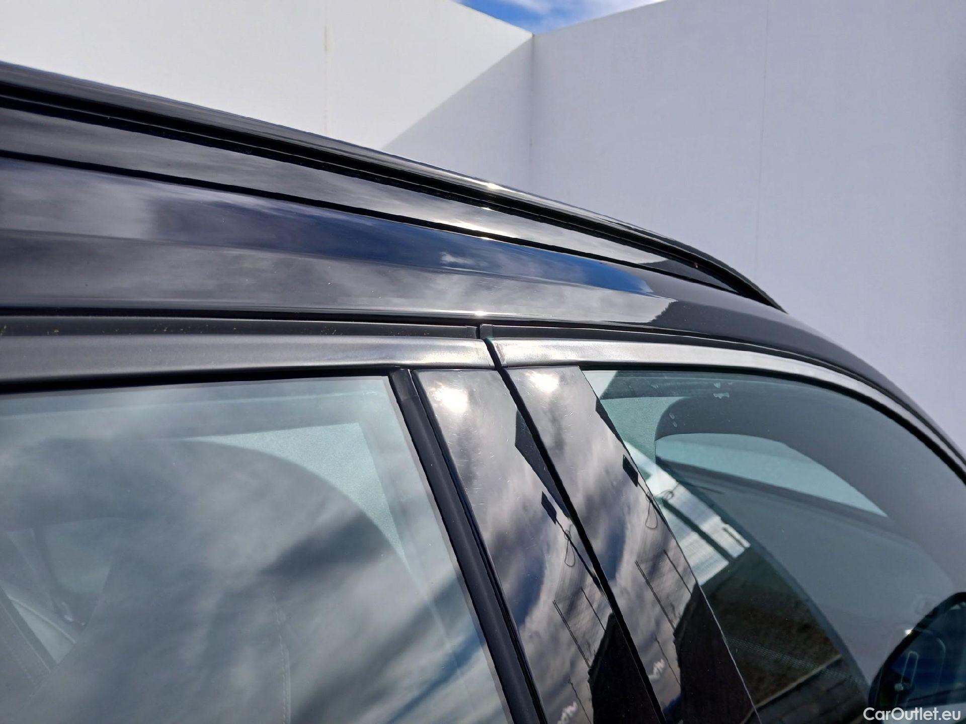  Volvo  XC 40 VOLVO XC40 / 2017 / 5P / todoterreno 1.5 T5 Twin Recharge R-Design Auto #33