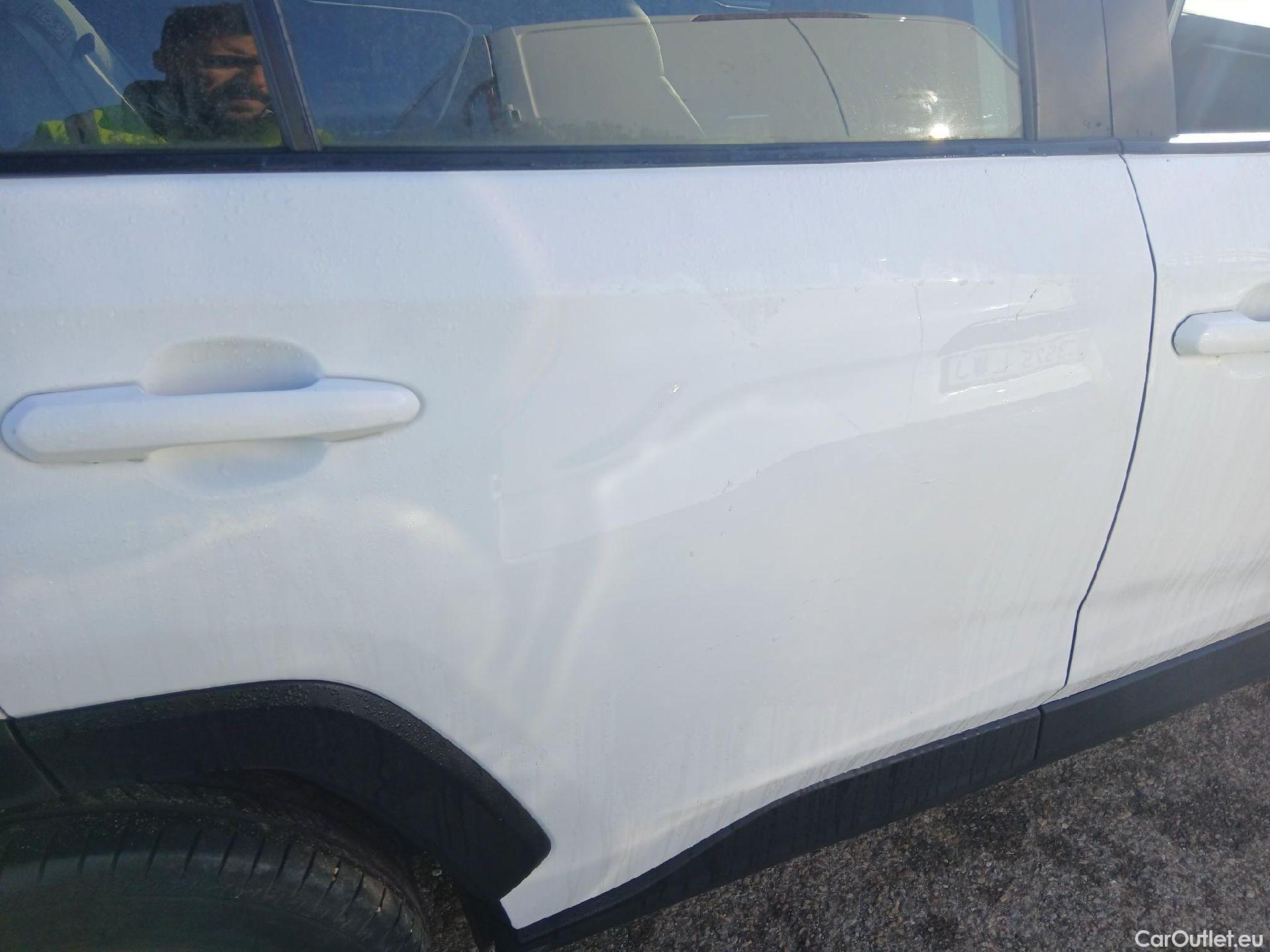  Toyota  RAV4 TOYOTA  / 2018 / 5P / todoterreno 2.5l 220H Business #8