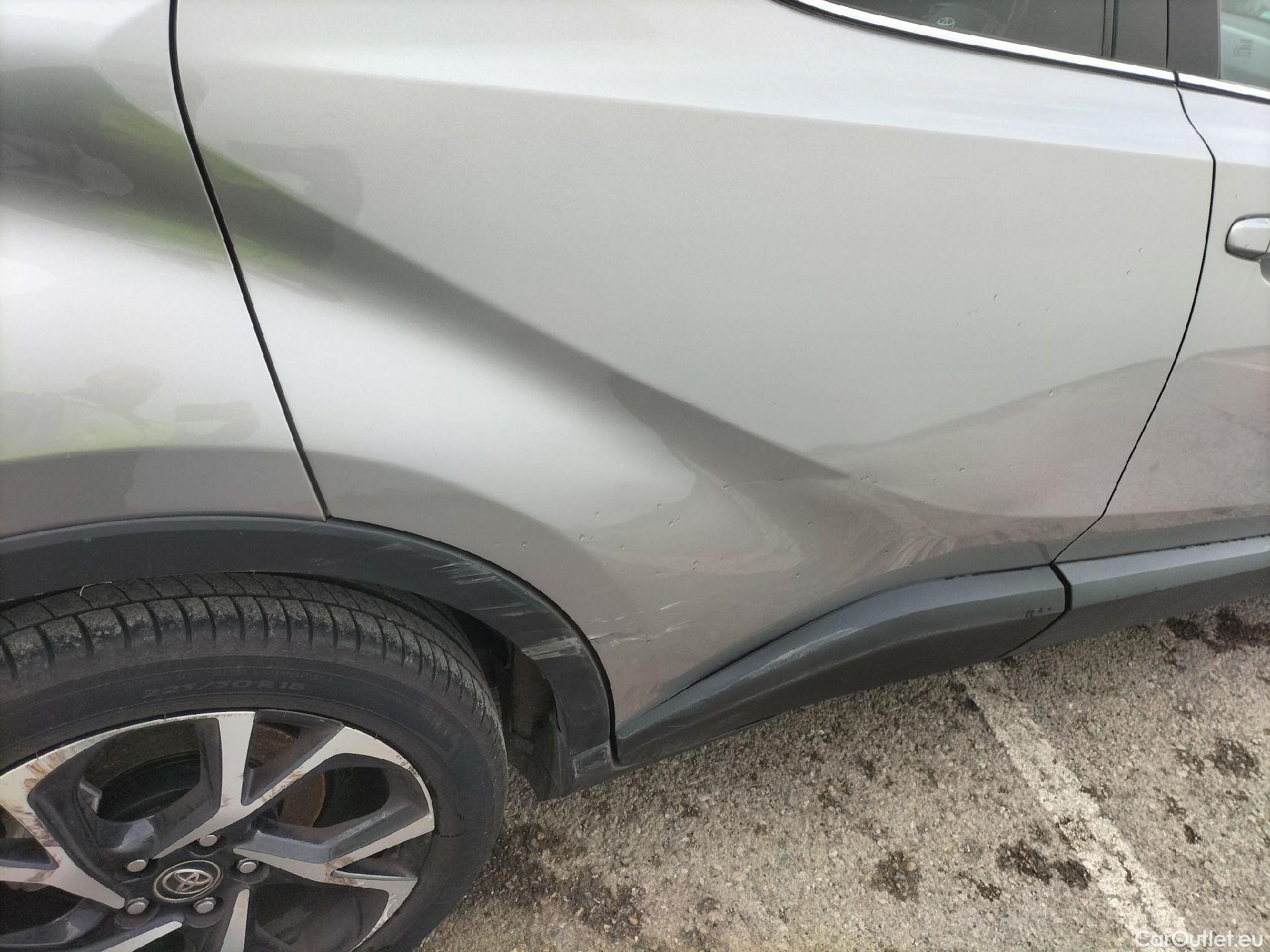  Toyota  C-HR TOYOTA  / 2016 / 5P / todoterreno 1.8 125H Advance (CX) #49