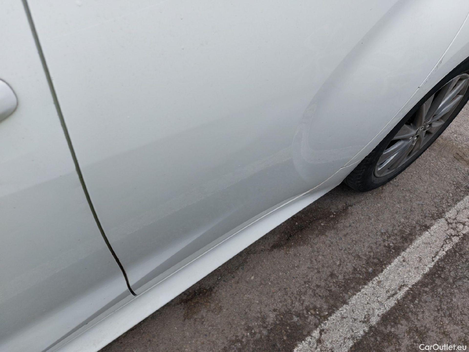  Toyota  Yaris TOYOTA  / 2020 / 5P / berlina con portón 1.5 120H Active Tech #10