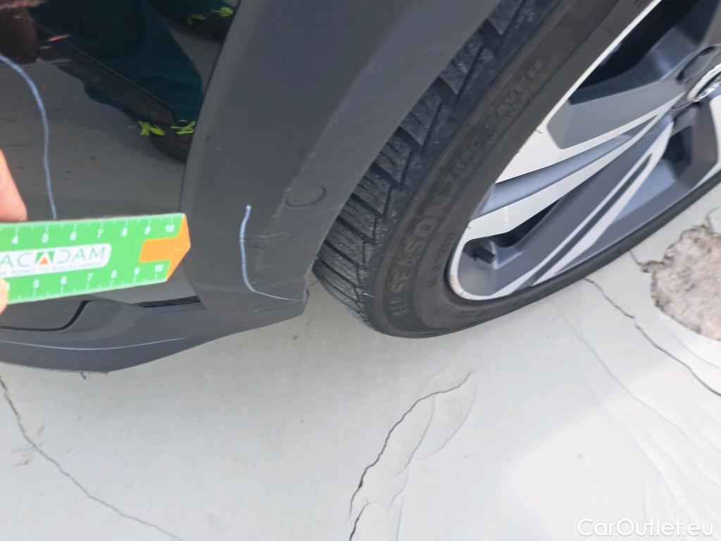  Volvo  V60 VOLVO  Cross Country / 2018 / 5P /  2.0 B4 (D) AWD C.C Core Auto #44