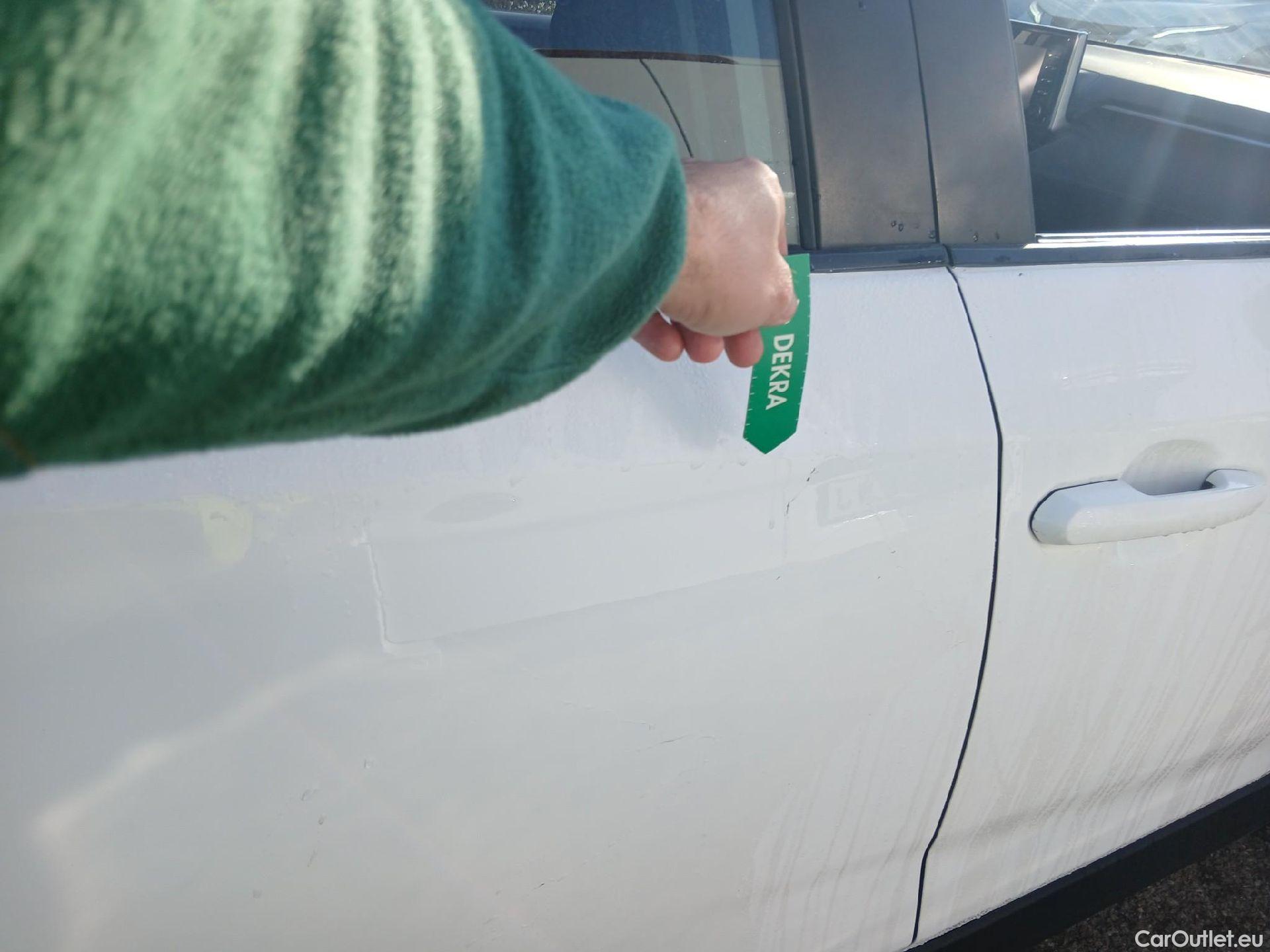  Toyota  RAV4 TOYOTA  / 2018 / 5P / todoterreno 2.5l 220H Business #7