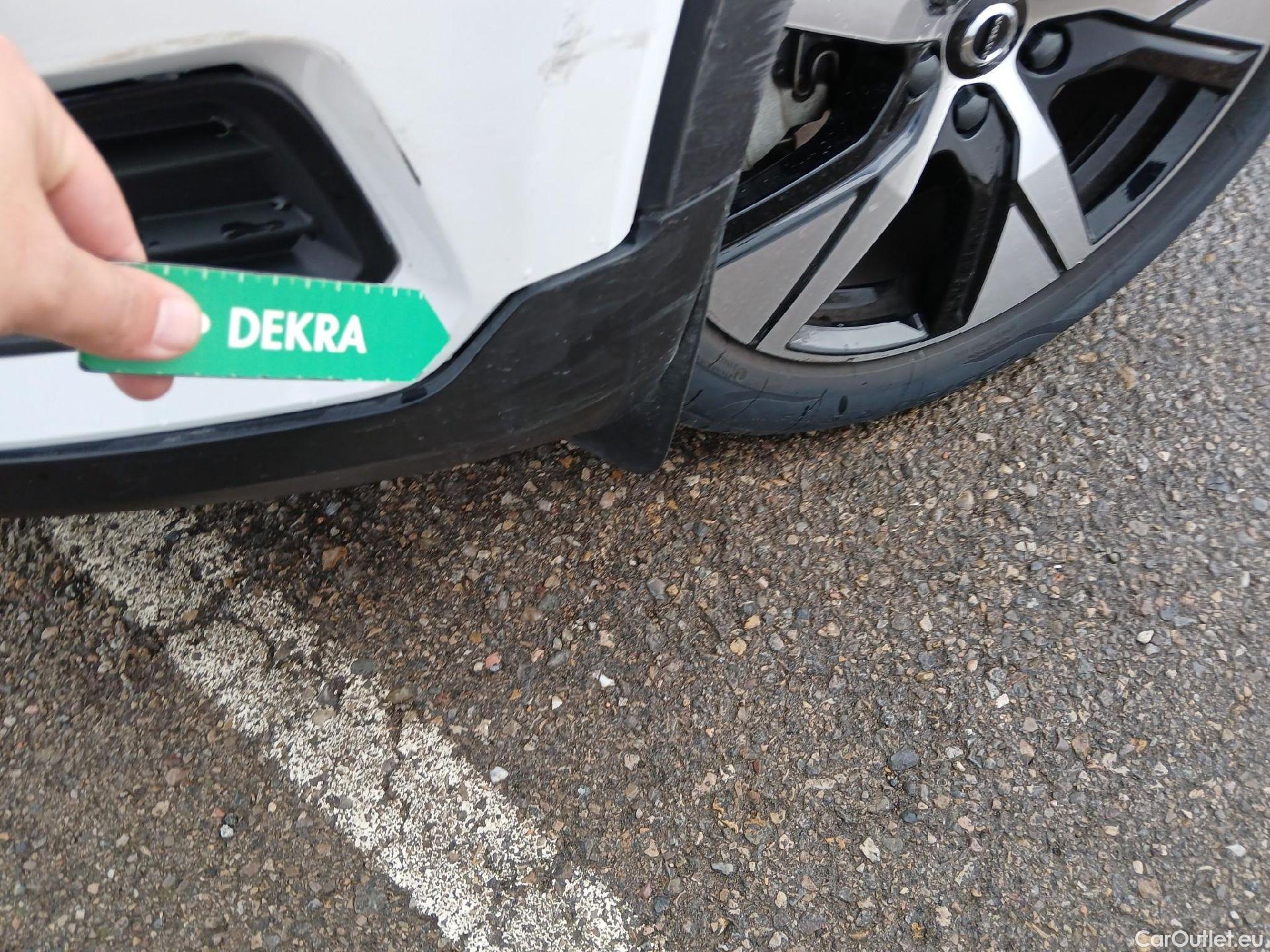  Volvo  XC 40 VOLVO XC40 / 2017 / 5P / todoterreno 1.5 T5 Twin Recharge R-Design Auto #11