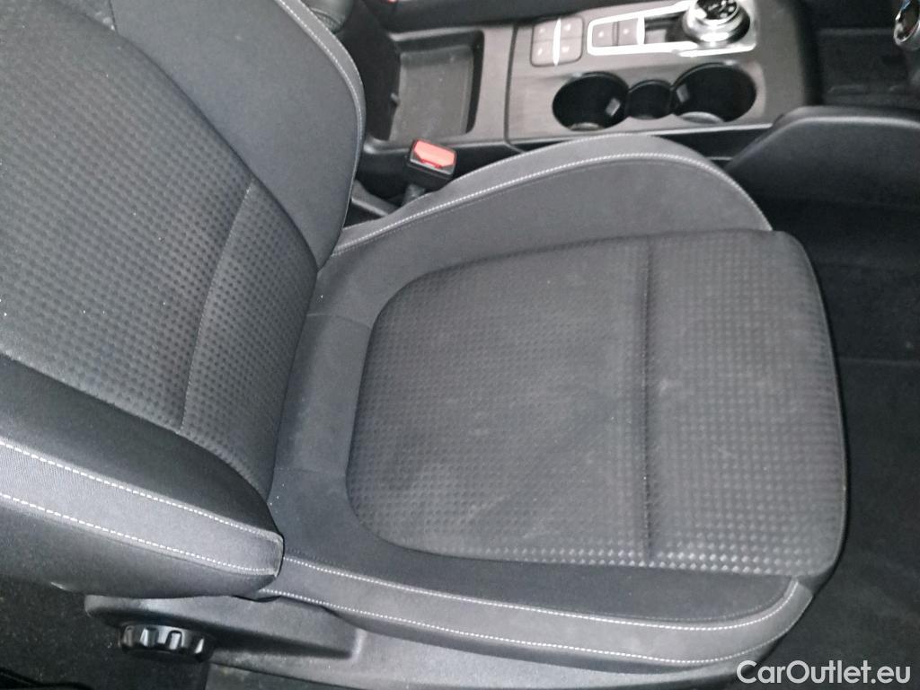  Ford  Focus FORD  / 2018 / 5P / berlina con portón 1.0 Ecoboost 92kW Trend+ Auto #10