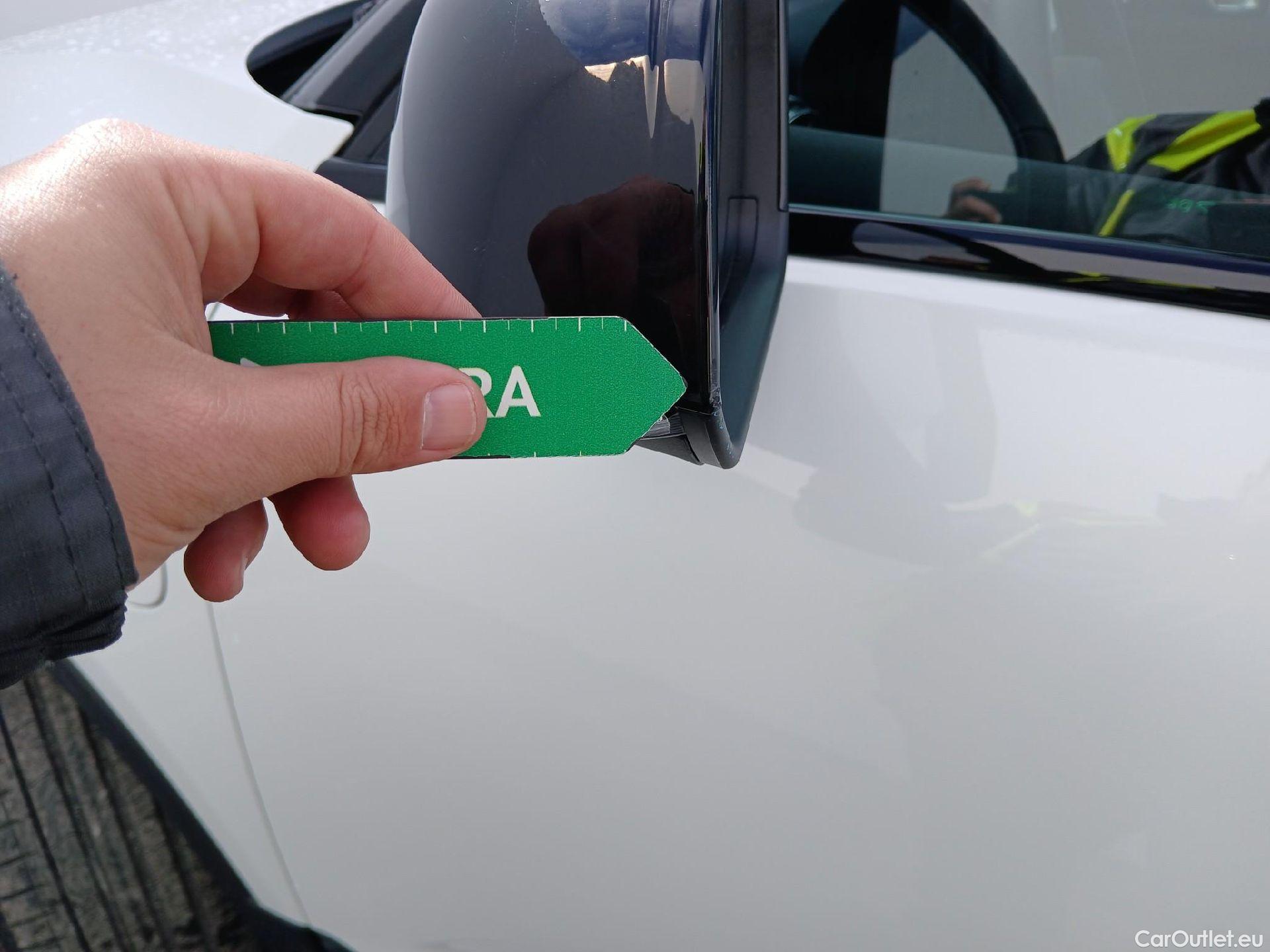  Volvo  XC 40 VOLVO XC40 / 2017 / 5P / todoterreno 1.5 T5 Twin Recharge R-Design Auto #16