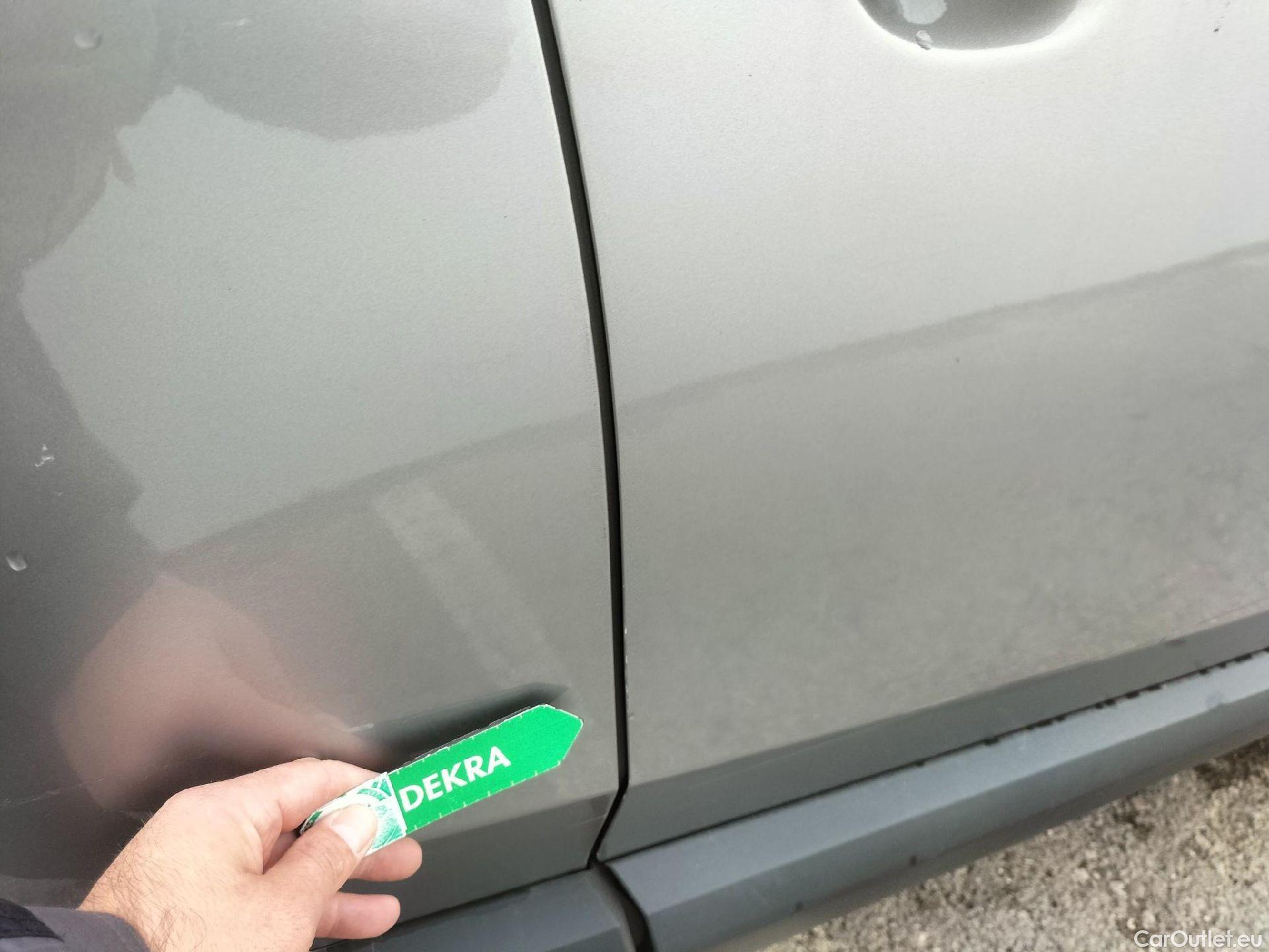  Toyota  C-HR TOYOTA  / 2016 / 5P / todoterreno 1.8 125H Advance (CX) #58