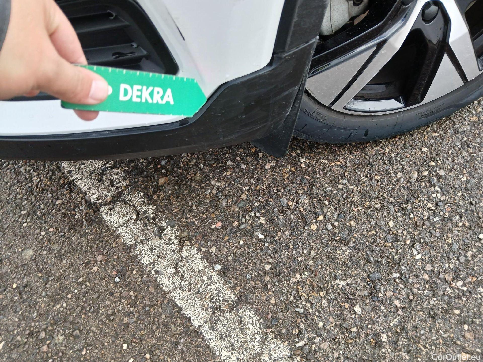  Volvo  XC 40 VOLVO XC40 / 2017 / 5P / todoterreno 1.5 T5 Twin Recharge R-Design Auto #12