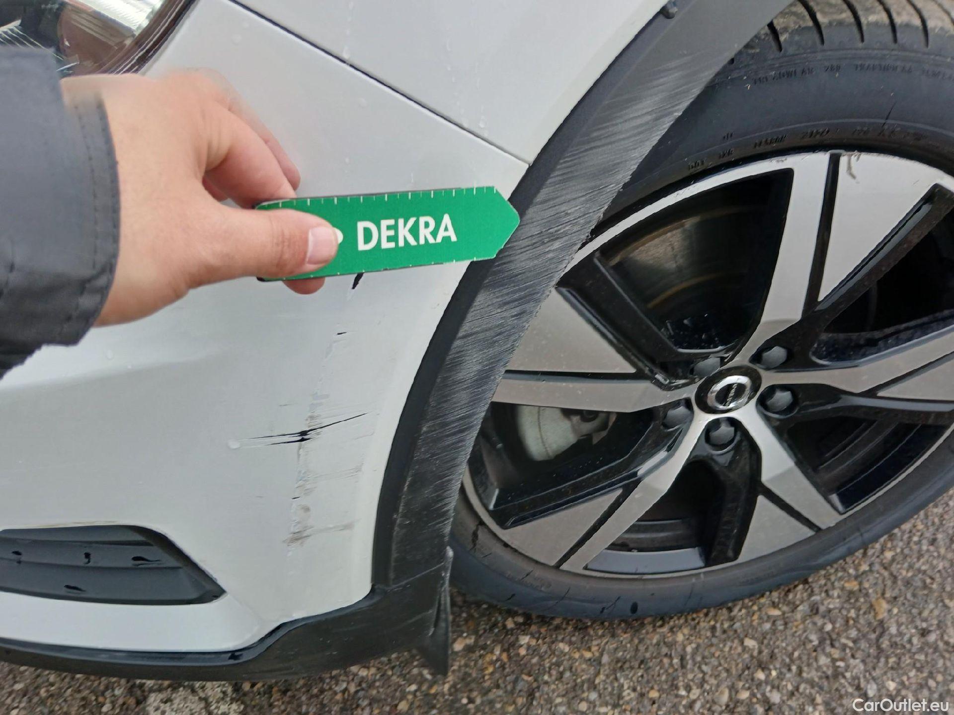  Volvo  XC 40 VOLVO XC40 / 2017 / 5P / todoterreno 1.5 T5 Twin Recharge R-Design Auto #13