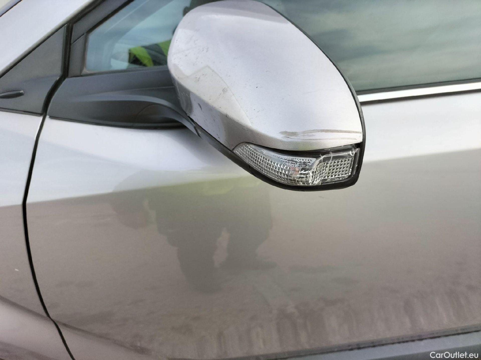  Toyota  C-HR TOYOTA  / 2016 / 5P / todoterreno 1.8 125H Advance (CX) #21