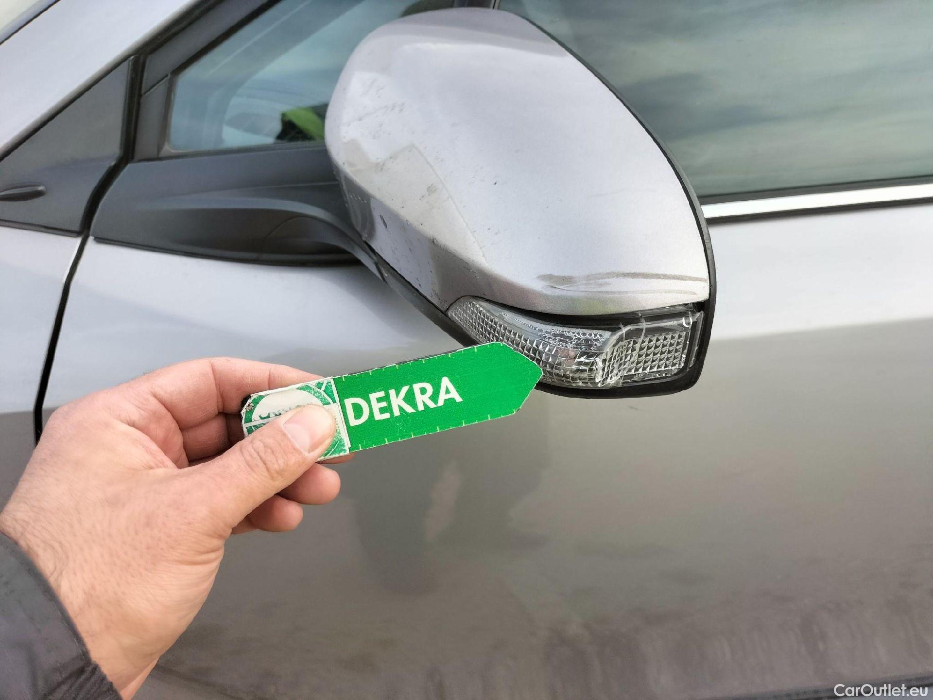  Toyota  C-HR TOYOTA  / 2016 / 5P / todoterreno 1.8 125H Advance (CX) #20