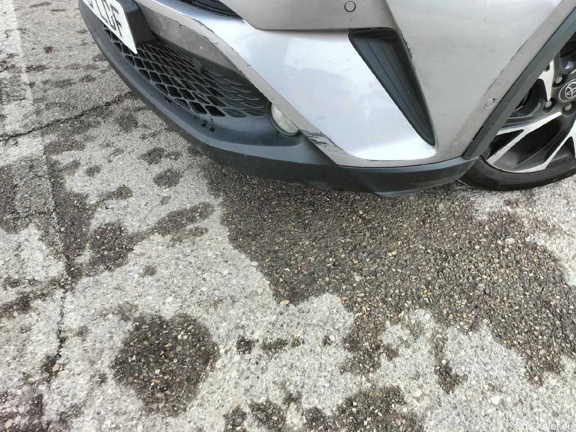  Toyota  C-HR TOYOTA  / 2016 / 5P / todoterreno 1.8 125H Advance (CX) #9