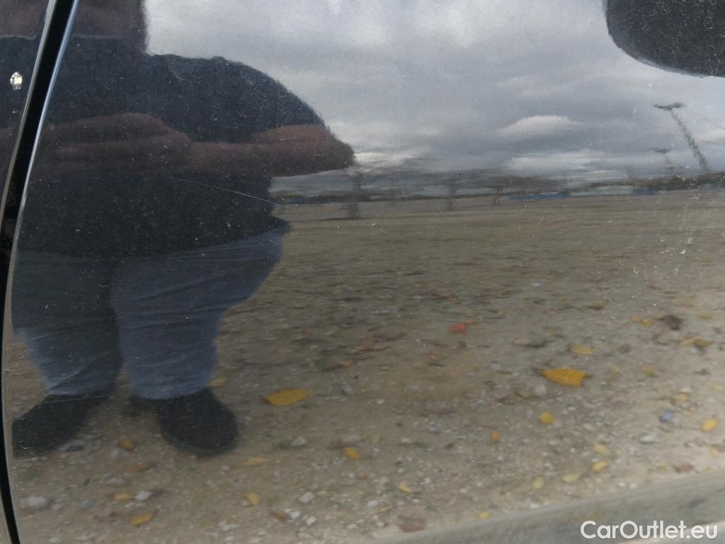  Volvo  XC60 VOLVO  / 2017 / 5P / todoterreno 2.0 T6 AWD Recharge R-Design Auto #2