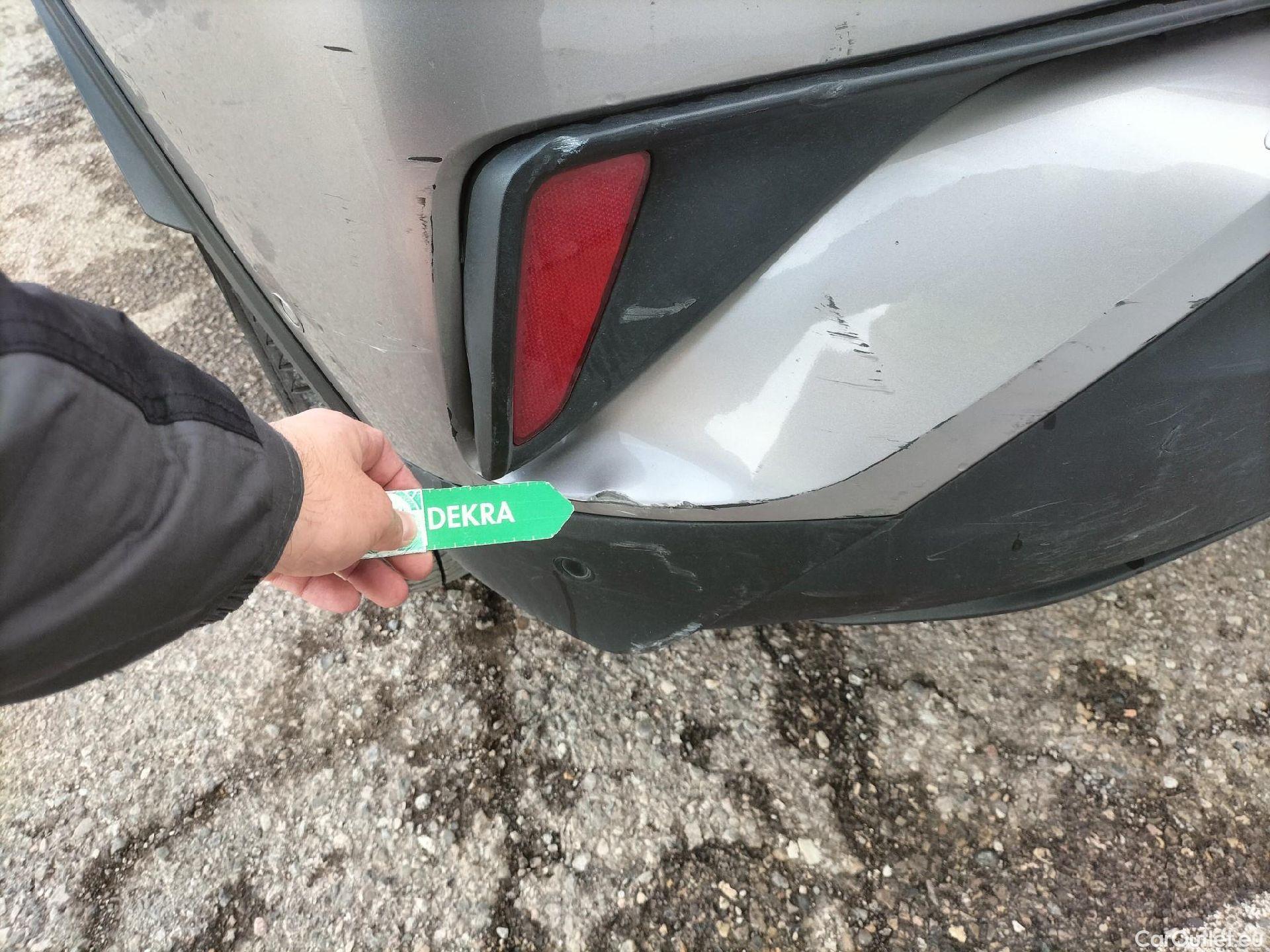  Toyota  C-HR TOYOTA  / 2016 / 5P / todoterreno 1.8 125H Advance (CX) #32