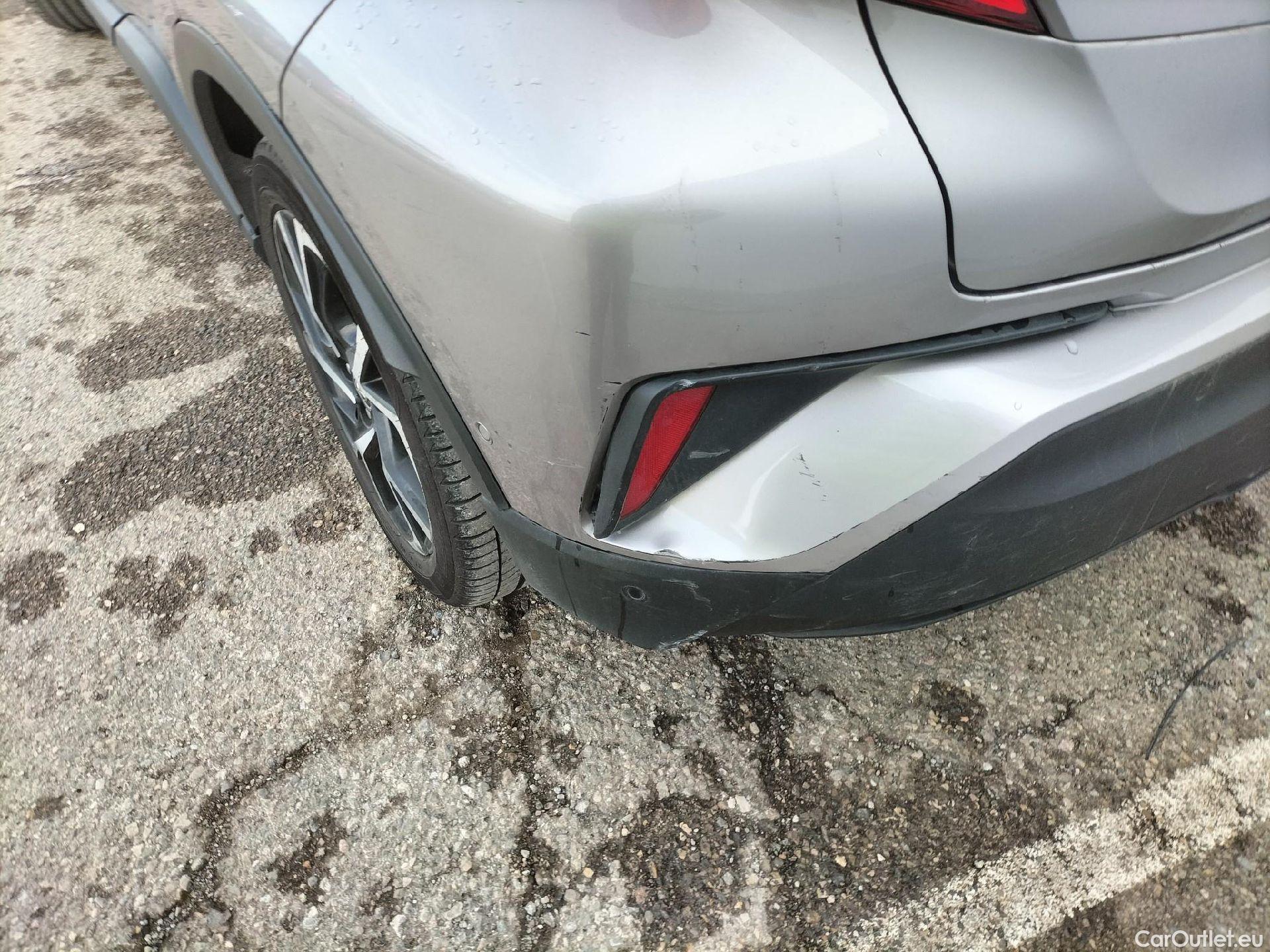  Toyota  C-HR TOYOTA  / 2016 / 5P / todoterreno 1.8 125H Advance (CX) #35