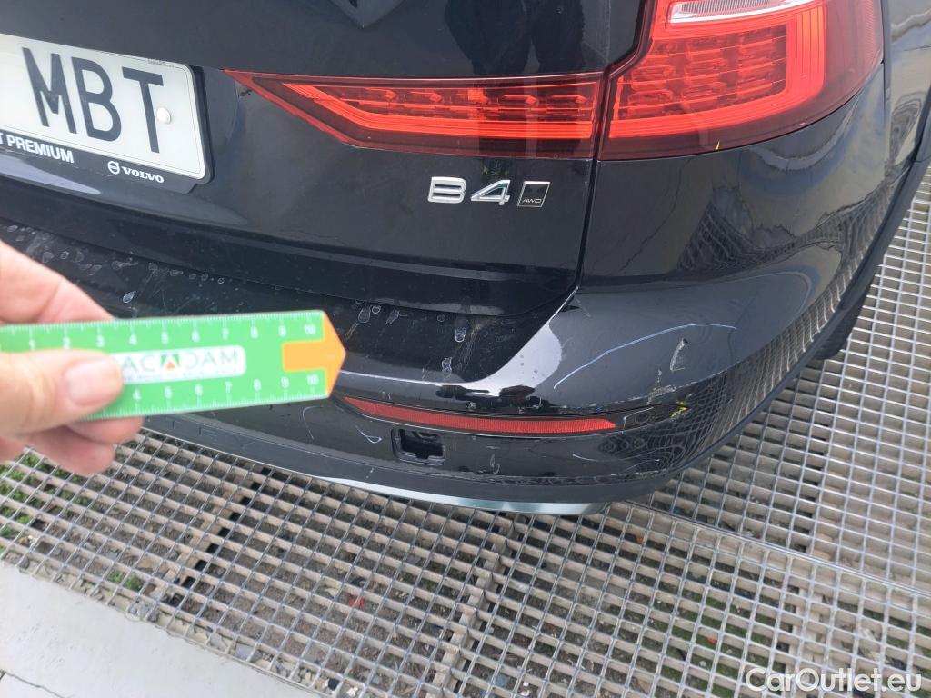  Volvo  V60 VOLVO  Cross Country / 2018 / 5P /  2.0 B4 (D) AWD C.C Core Auto #51