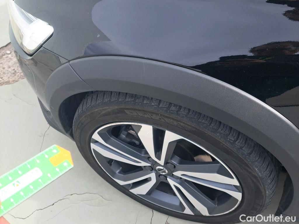  Volvo  V60 VOLVO  Cross Country / 2018 / 5P /  2.0 B4 (D) AWD C.C Core Auto #5